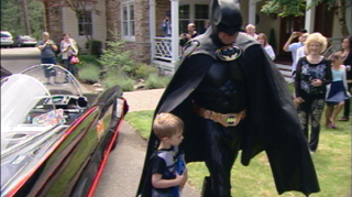 Illustration for article titled The 'Lamborghini Batman' Just Got A Real Batmobile To Visit Sick Kids Across The Country